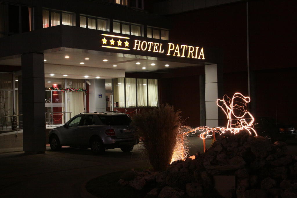 Hotel Patria Суботица Екстериор снимка